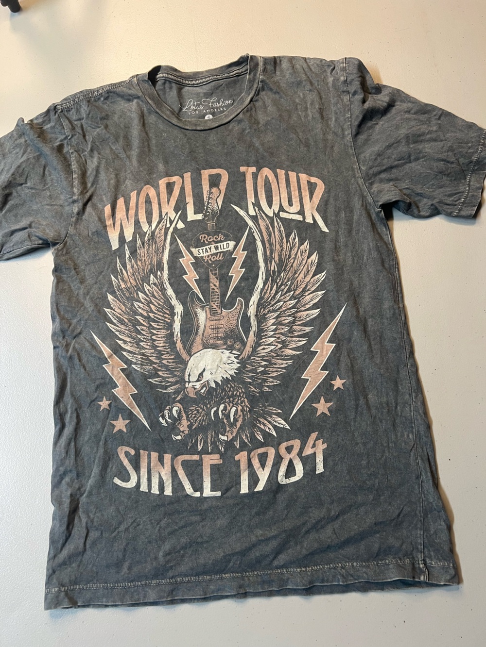 Lotus Fashion Los Angeles World Tour Since 1984 Eagle Graphic T-Shirt Gray Small